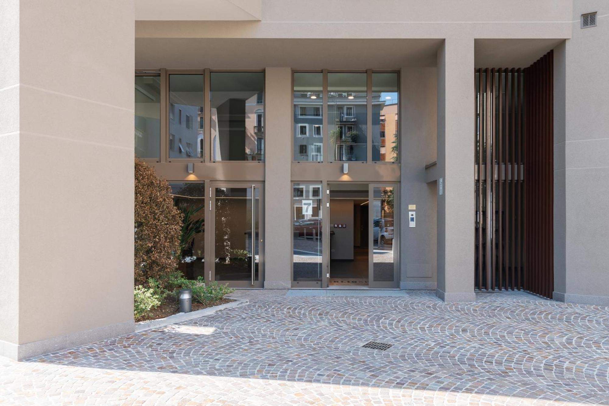 Brenta Flexyrent * Mailand